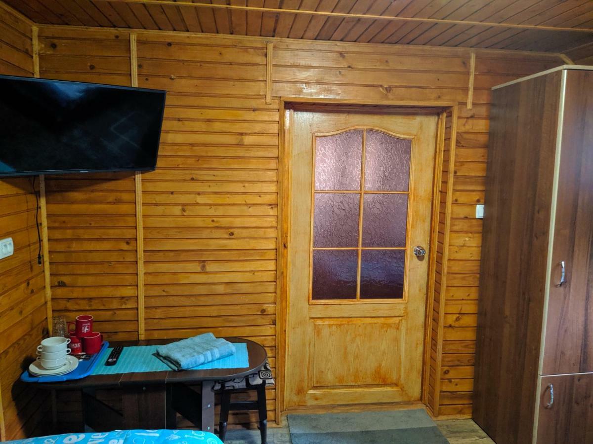 У Оксани Guest House Kvasij Eksteriør bilde