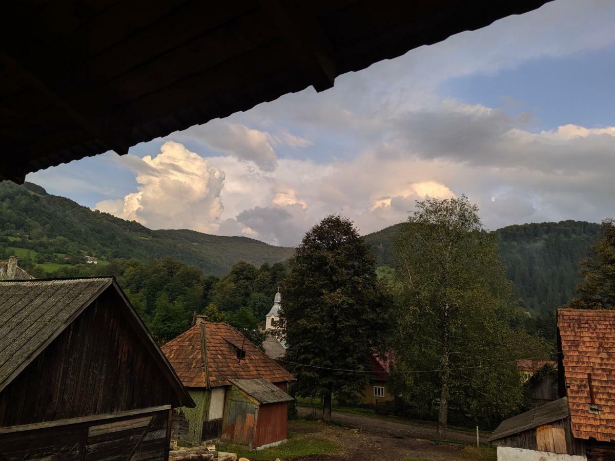 У Оксани Guest House Kvasij Eksteriør bilde